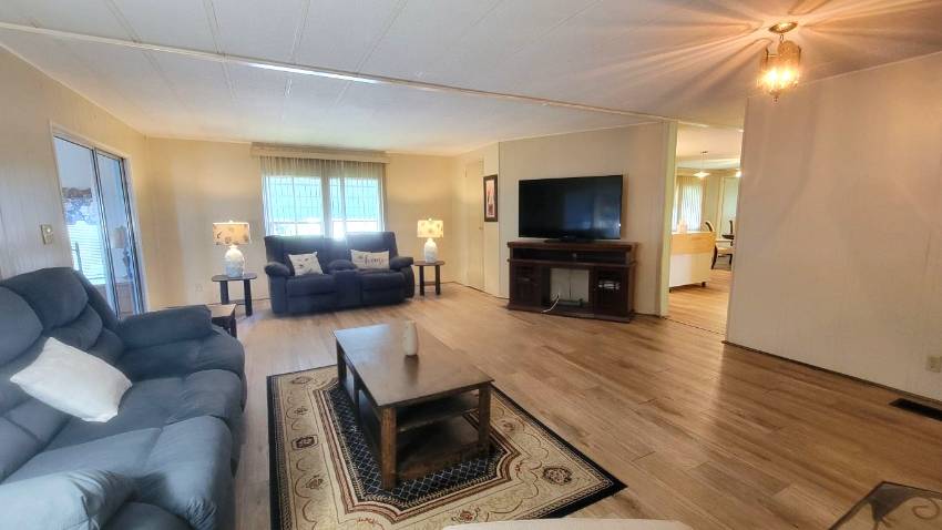 181 Juniper Dr. West a Dundee, FL Mobile or Manufactured Home for Sale